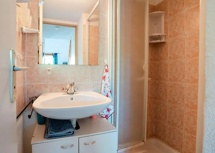 Villa Pavillon T2 Avec Mezzanine Et Parking Privatif à - Fr-1-409-269 Gruissan