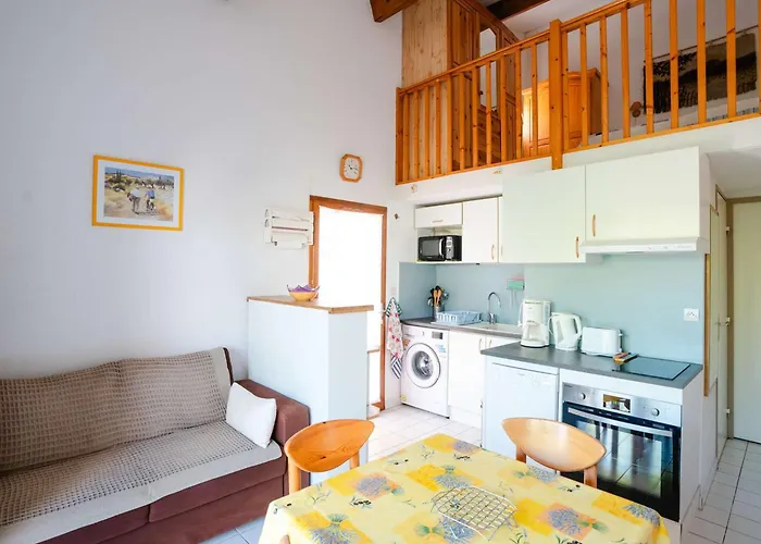 Villa Pavillon T2 Avec Mezzanine Et Parking Privatif A - Fr-1-409-269 *